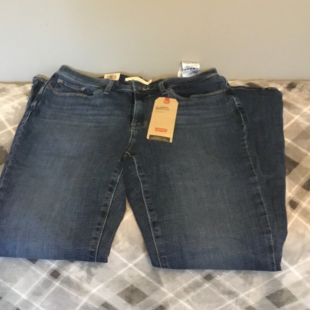 Levi's Women's Dark Blue Boot Cut Jeans